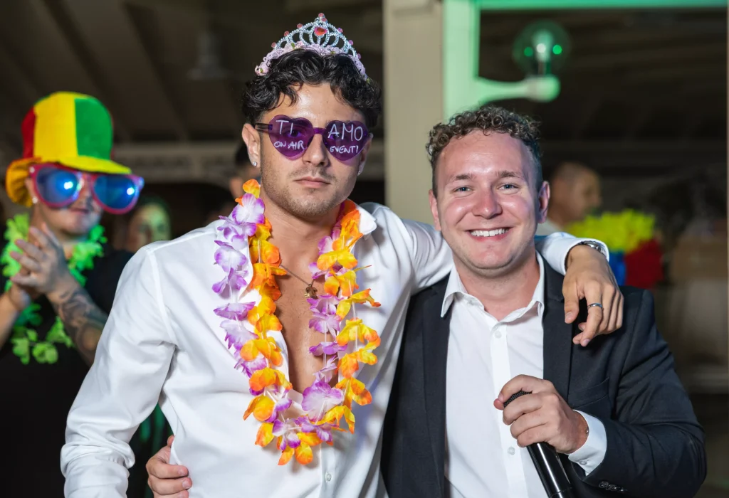 Animazione coinvolgente con vocalist durante festa di 18 anni a Roma e Latina